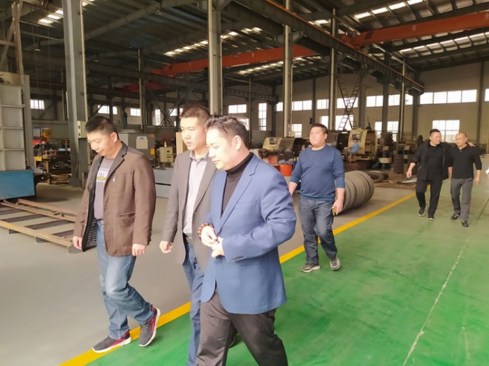 上海達克羅涂復工業(yè)有限公司張祝富總經(jīng)理蒞臨我公司視察指導工作